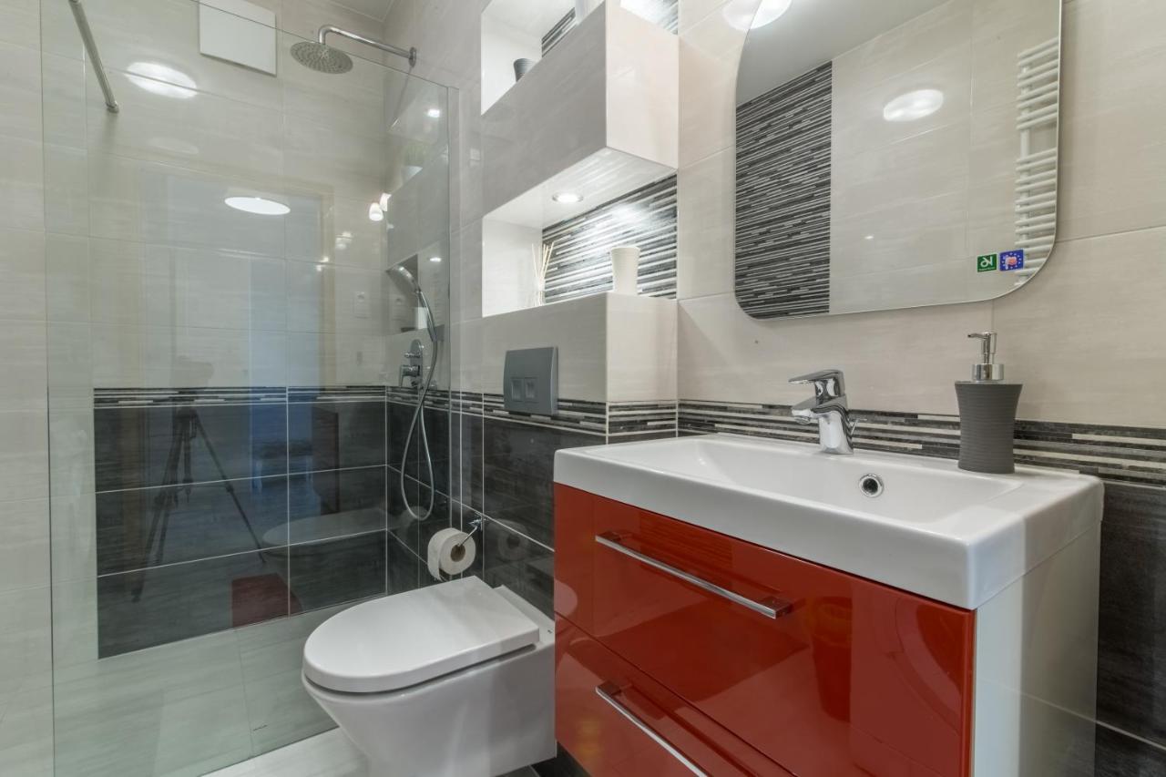 Ideal Apartments City Park กดัญสก์ ภายนอก รูปภาพ